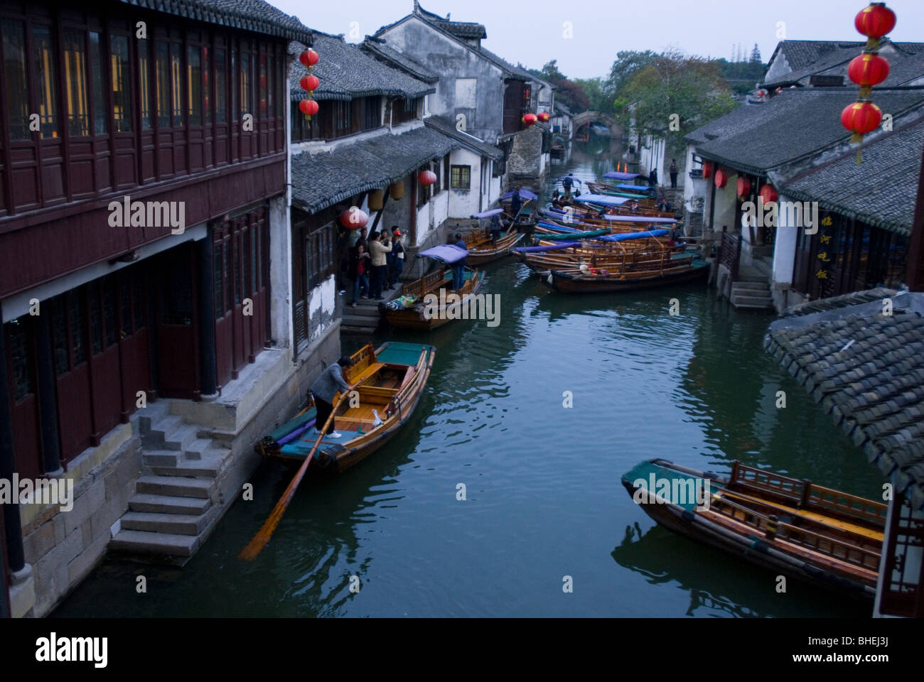 La Venezia della Cina, Zhouzhuang, provincia dello Jiangsu, Cina e Asia Foto Stock