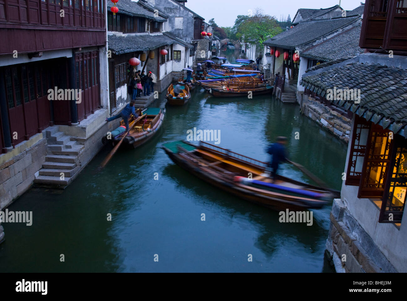 La Venezia della Cina, Zhouzhuang, provincia dello Jiangsu, Cina e Asia Foto Stock