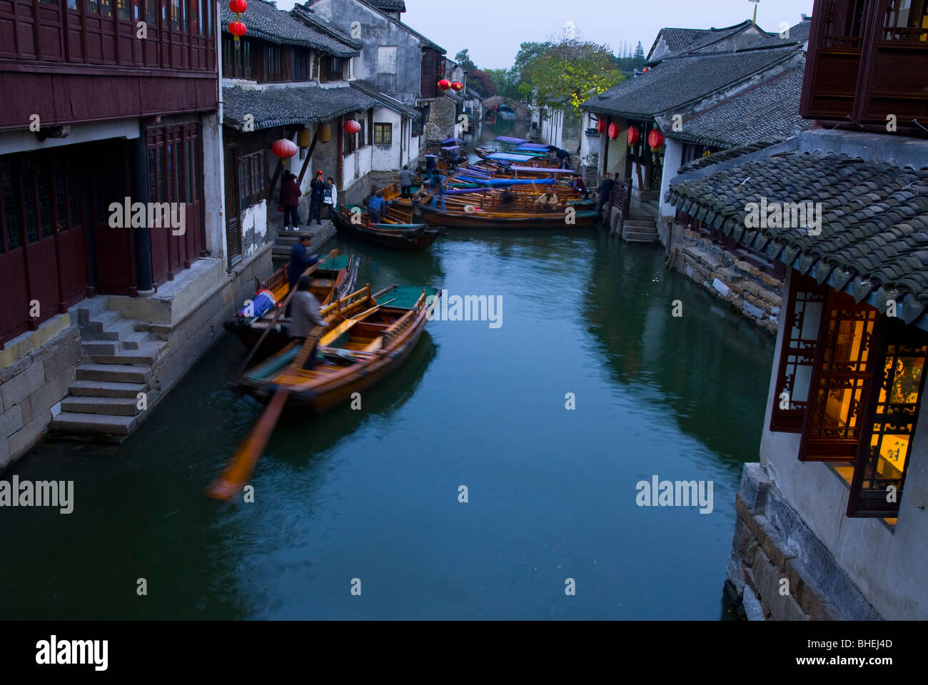 La Venezia della Cina, Zhouzhuang, provincia dello Jiangsu, Cina e Asia Foto Stock