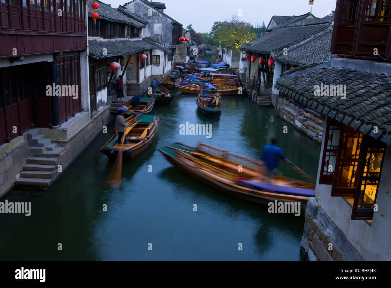 La Venezia della Cina, Zhouzhuang, provincia dello Jiangsu, Cina e Asia Foto Stock