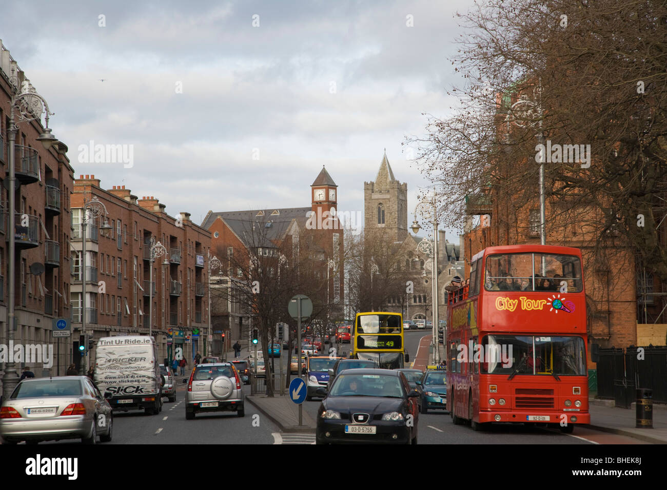 City tour bus a San Patrick Street. Dublino. L'Irlanda. Foto Stock