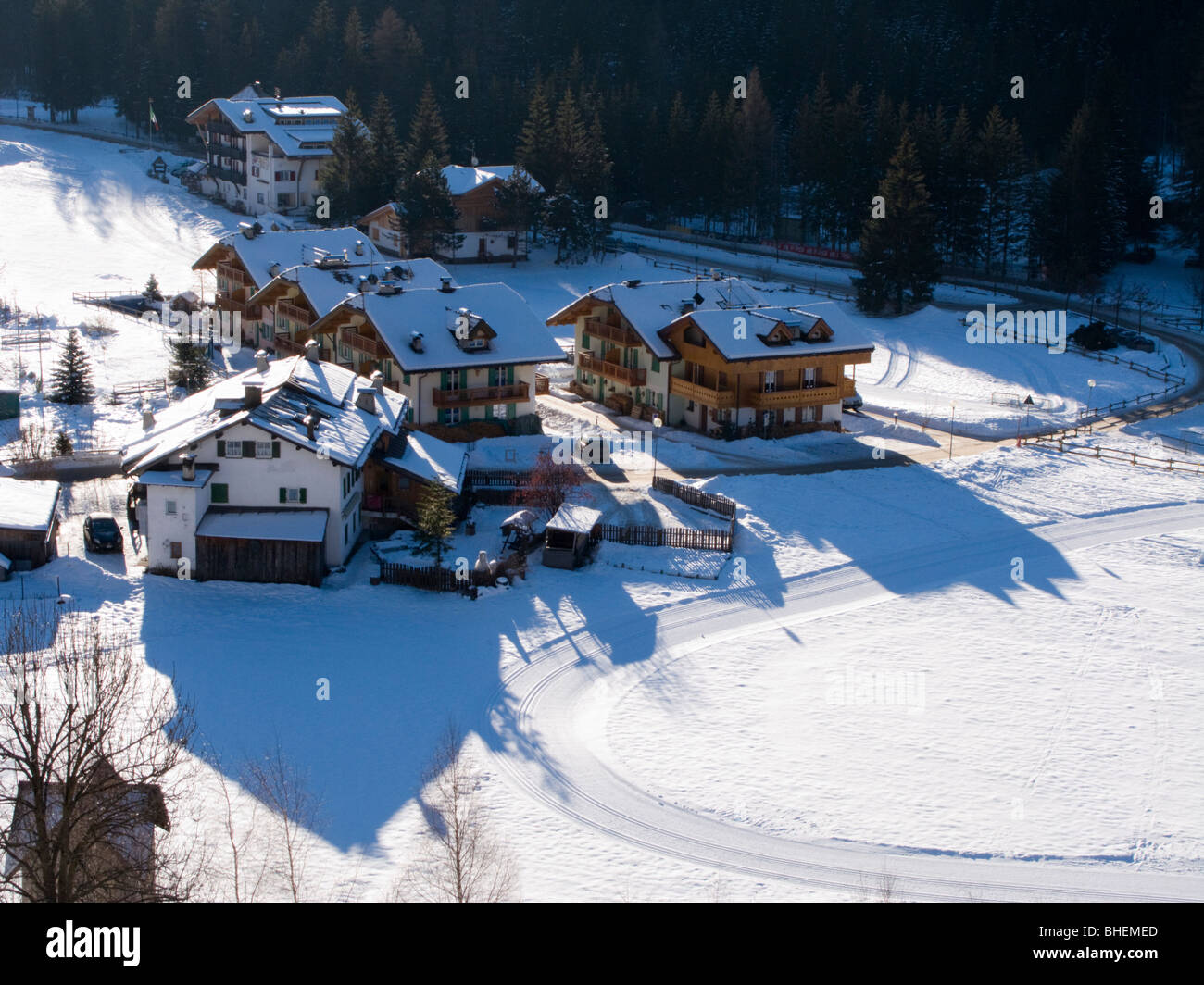 Canazei Val di Fassa Dolomiti, Italia. Ski resort sulla Sella Ronda ski circuito. Che mostra una parte di sci di fondo. Foto Stock