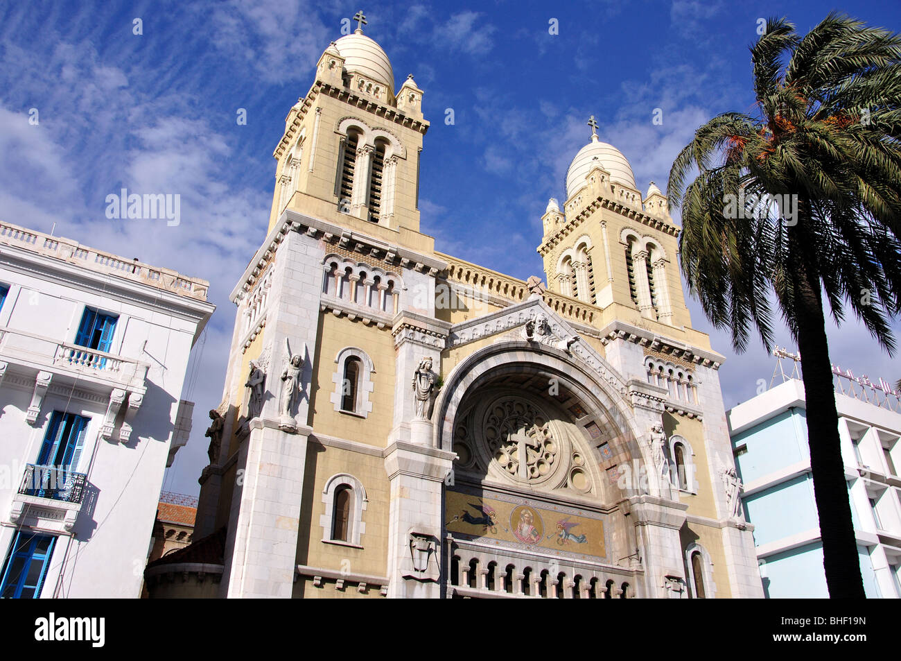 Cathedrale de San Vicente de Paul, Avenue Habib Bourguiba, Tunisi, Governatorato di Tunisi, Tunisia Foto Stock