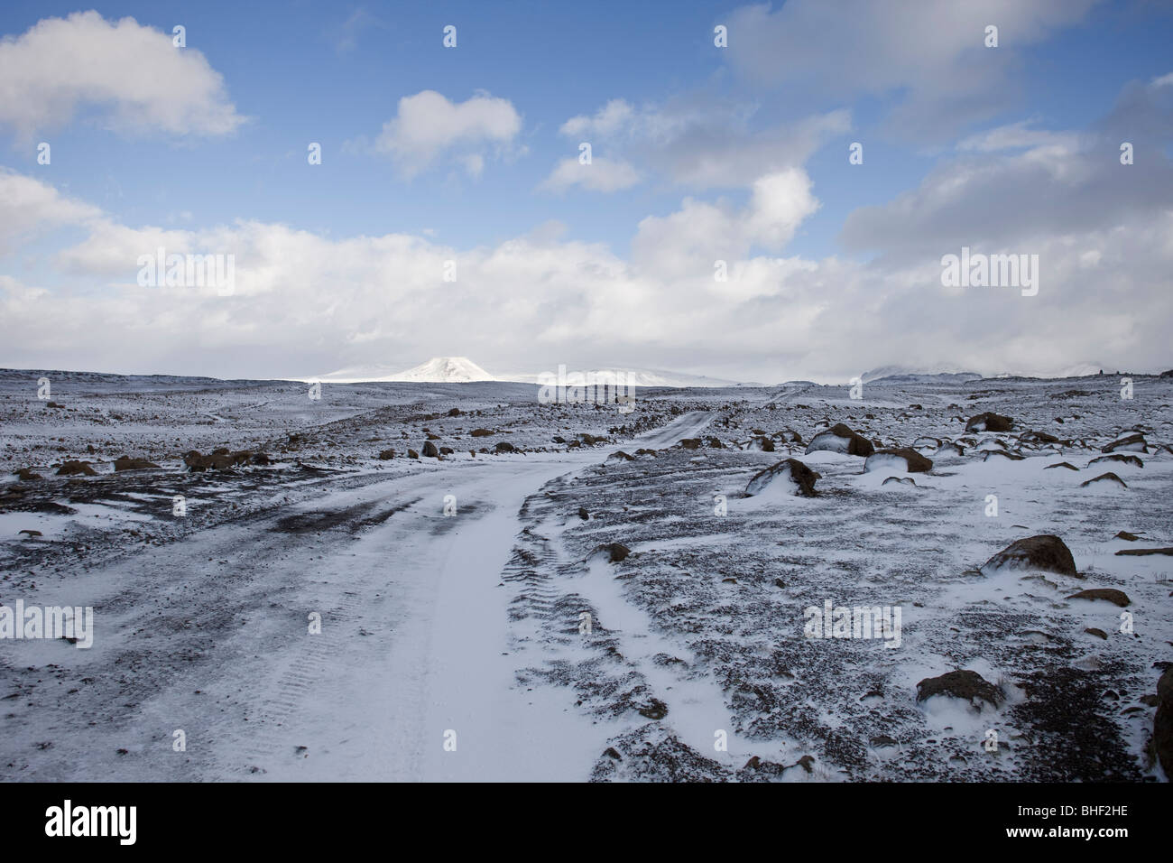 Strada ghiacciata vicino Uxahryggir, Islanda - Foto Stock