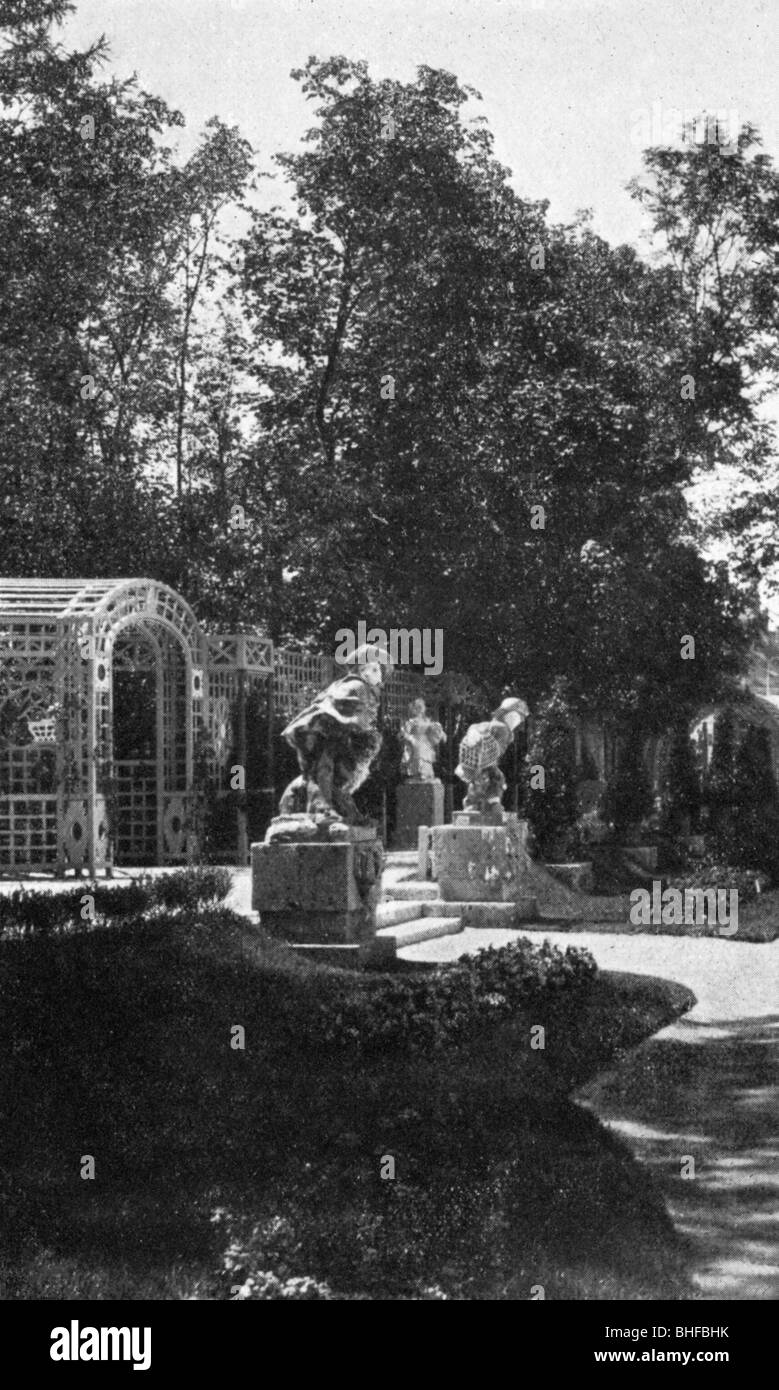 Mostre, 'Munich 1908', architettura, galleria con sculture grottesche, architetto: W. Bertsch, vista esterna, Foto Stock