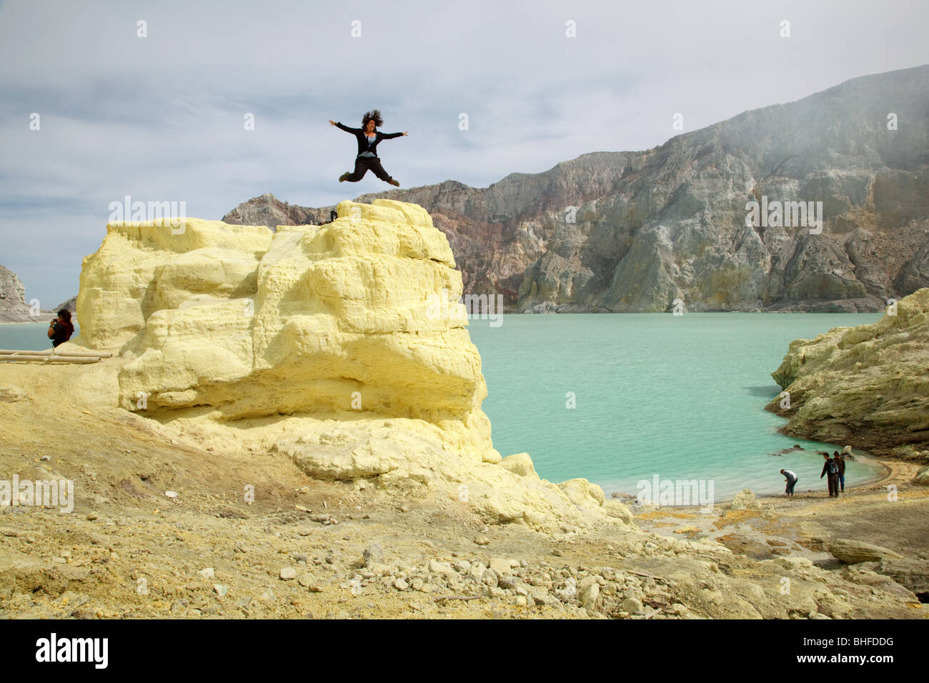 Kawah Ijen lago di zolfo su isola di Giava, in Indonesia Foto Stock