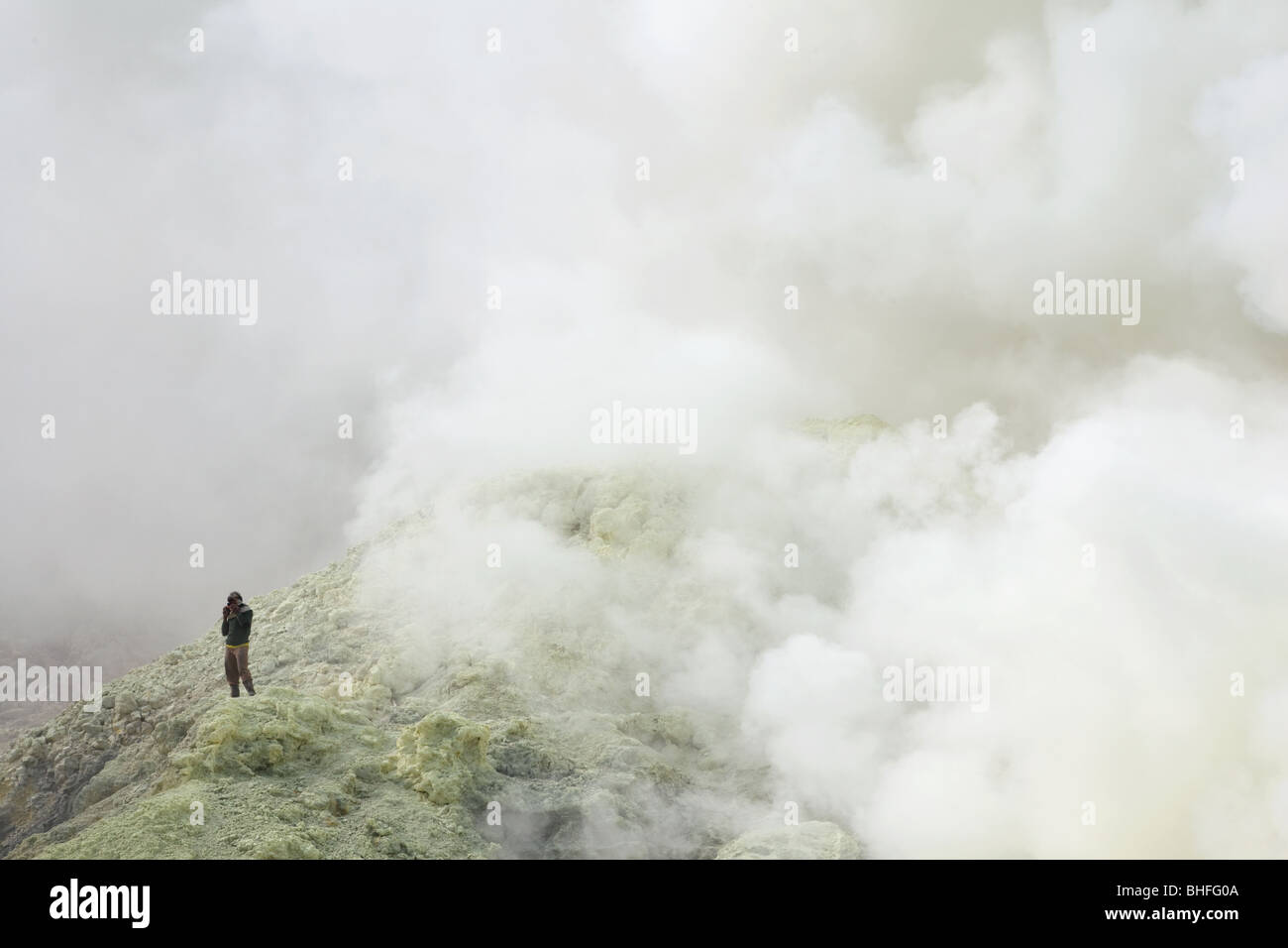 Kawah Ijen lago di zolfo su isola di Giava, in Indonesia Foto Stock