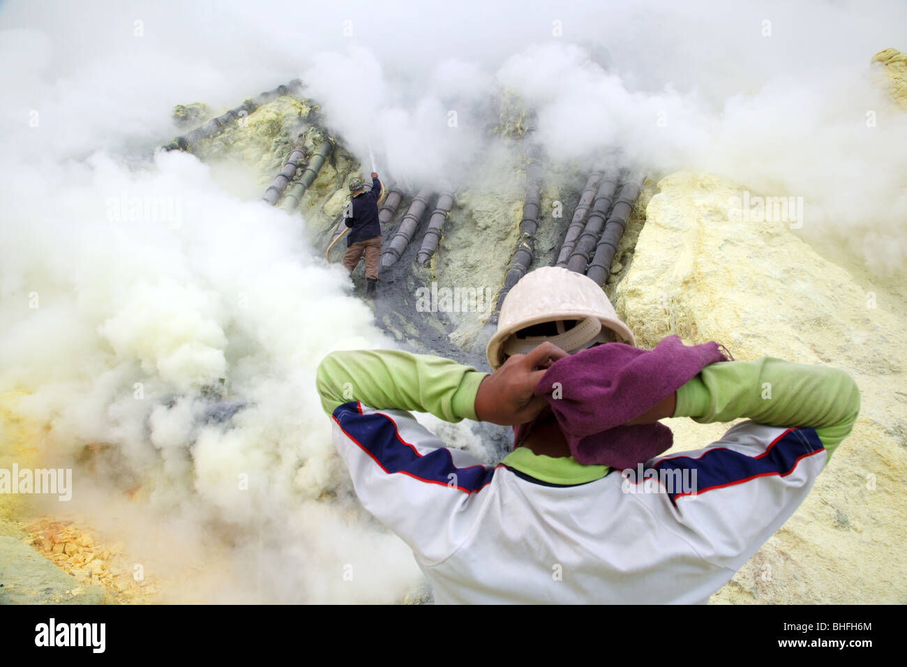 Kawah Ijen lago di zolfo su isola di Giava, in Indonesia Foto Stock