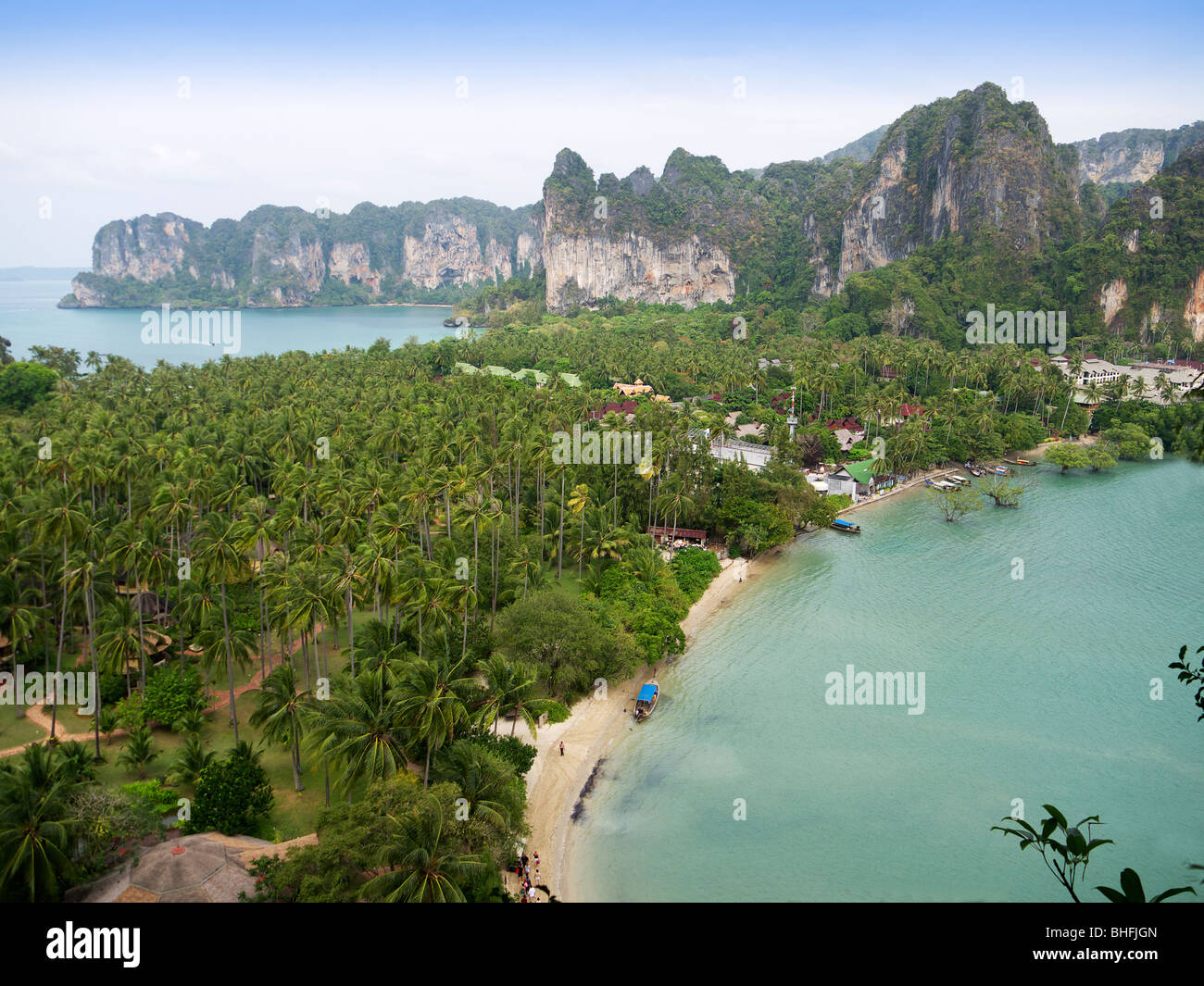 Punto di vista di Hat Rai Leh Ovest e Hat Rai Leh Oriente,a sud della Thailandia Foto Stock