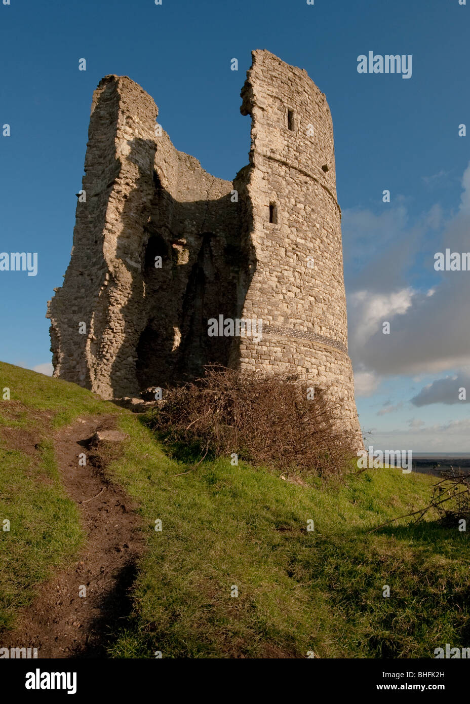 Hadleigh Castle, Essex, Regno Unito. Il sito è stato scelto per il 2012 Olympic mountain bike racing. Fu costruita nel XIII secolo Foto Stock