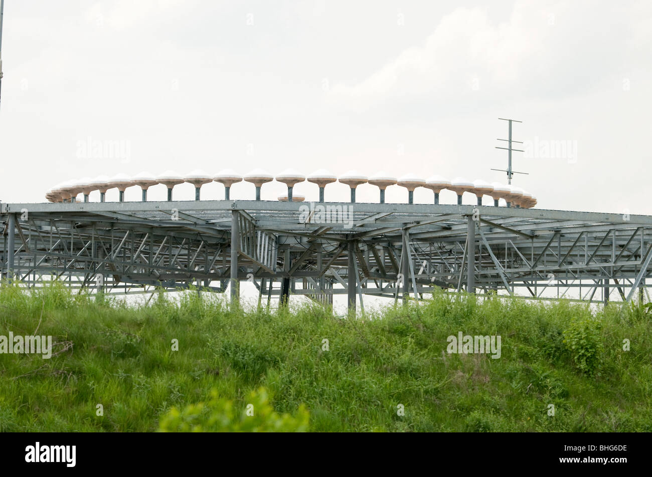 Radar navigation transmitter at end of runway at Stuttgart International Airport Germany Foto Stock