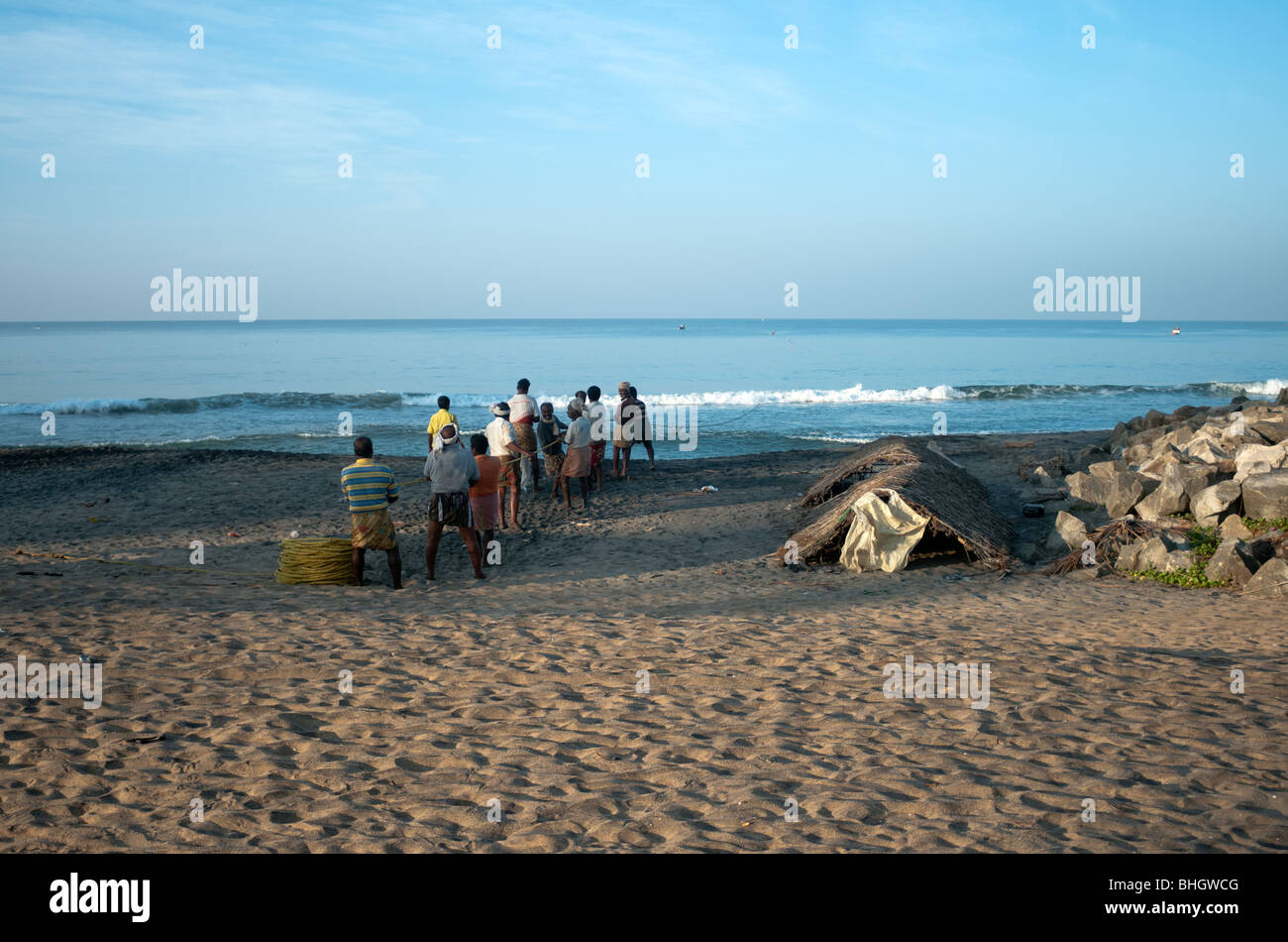 I pescatori tirando in reti Foto Stock
