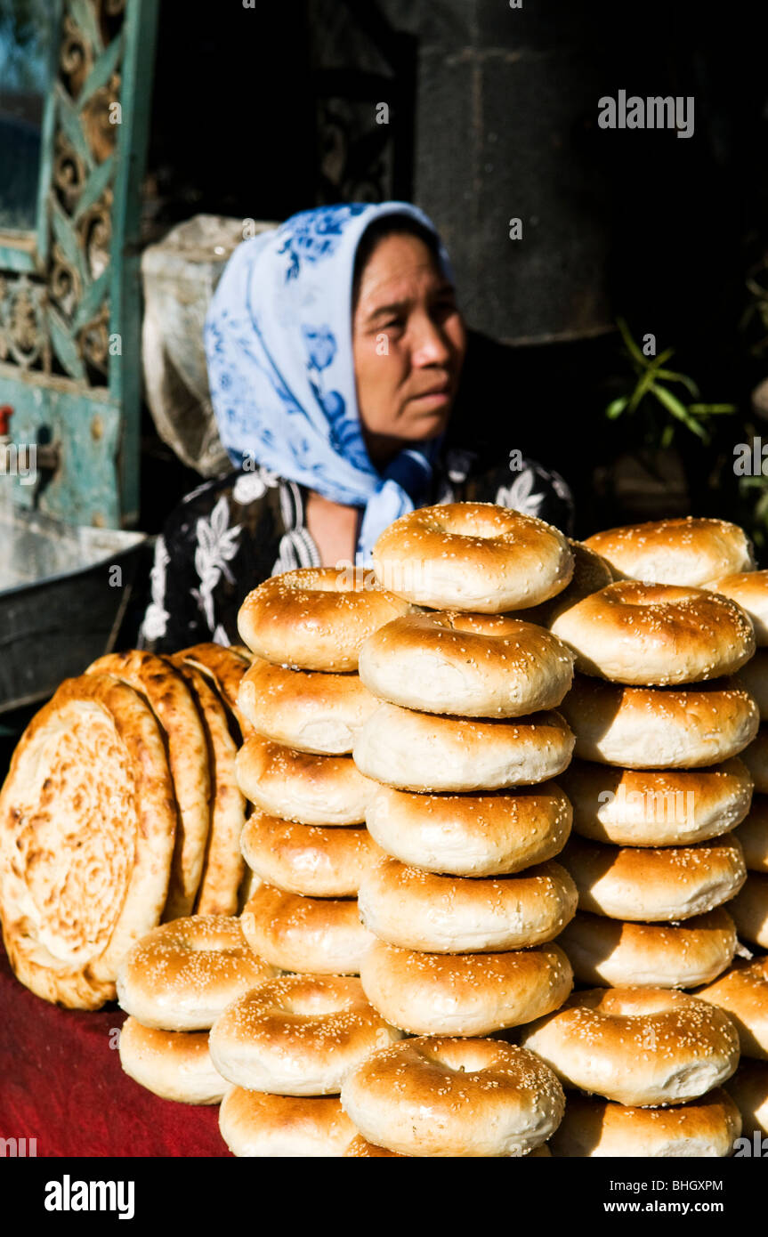 Uighur bagel venduti nel Xinjiang, Cina. Foto Stock