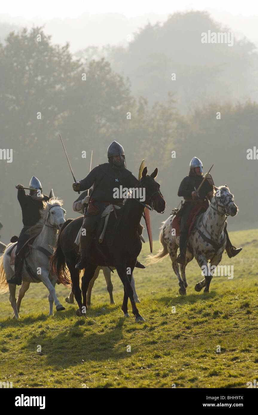 Battaglia hastings rievocazione della cavalleria normanna spears Foto Stock
