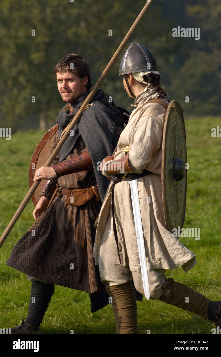 Battaglia hastings rievocazione casco spada lancia Foto Stock