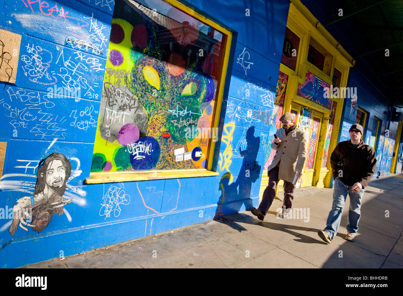 Colorata francese Street, Fauborg Marigny Distretto; New Orleans, Louisiana Foto Stock