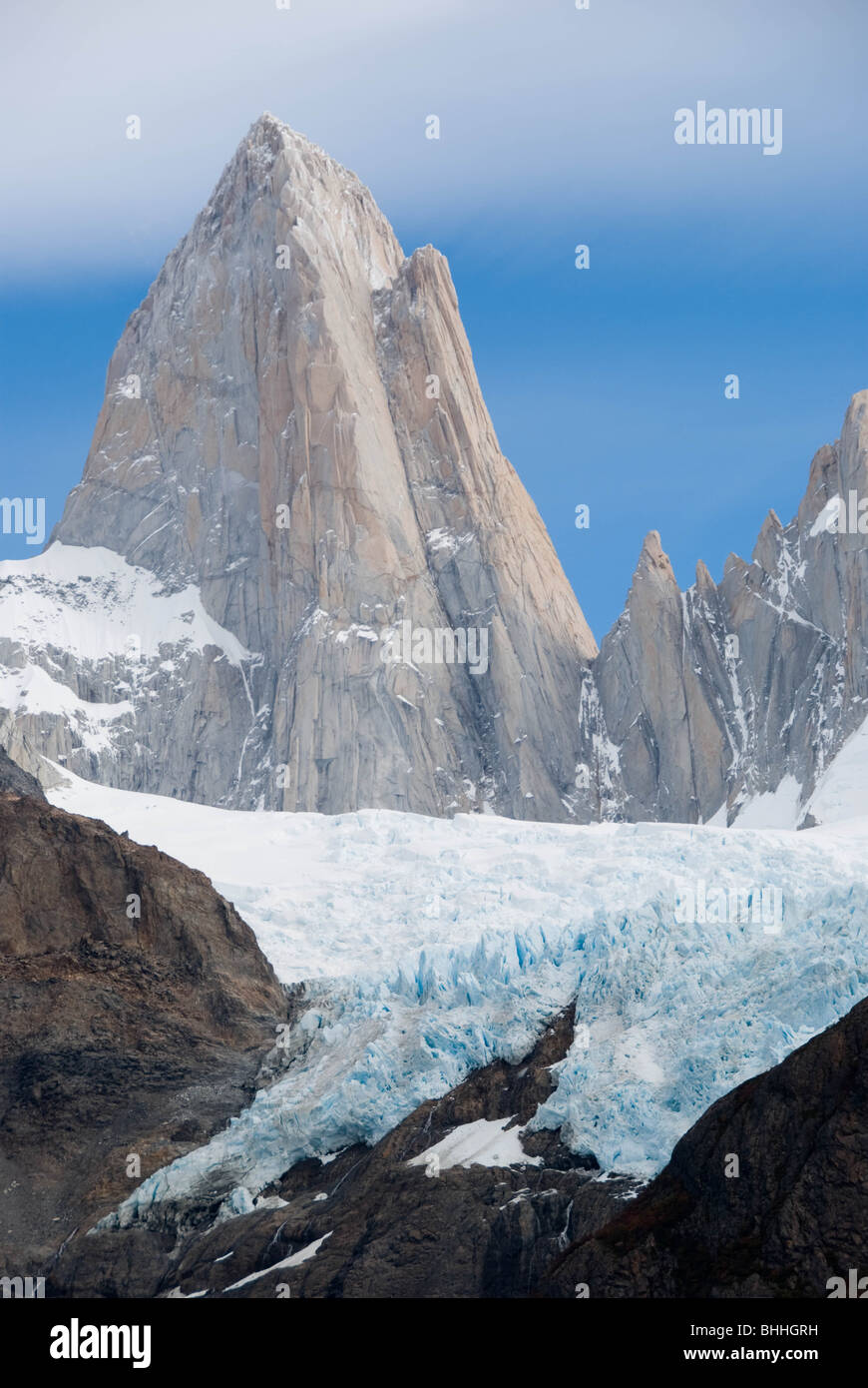 Il monte Fitz Roy, parco nazionale Los Glaciares, vicino a El Chalten in Patagonia meridionale del campo di ghiaccio, Argentina. Foto Stock