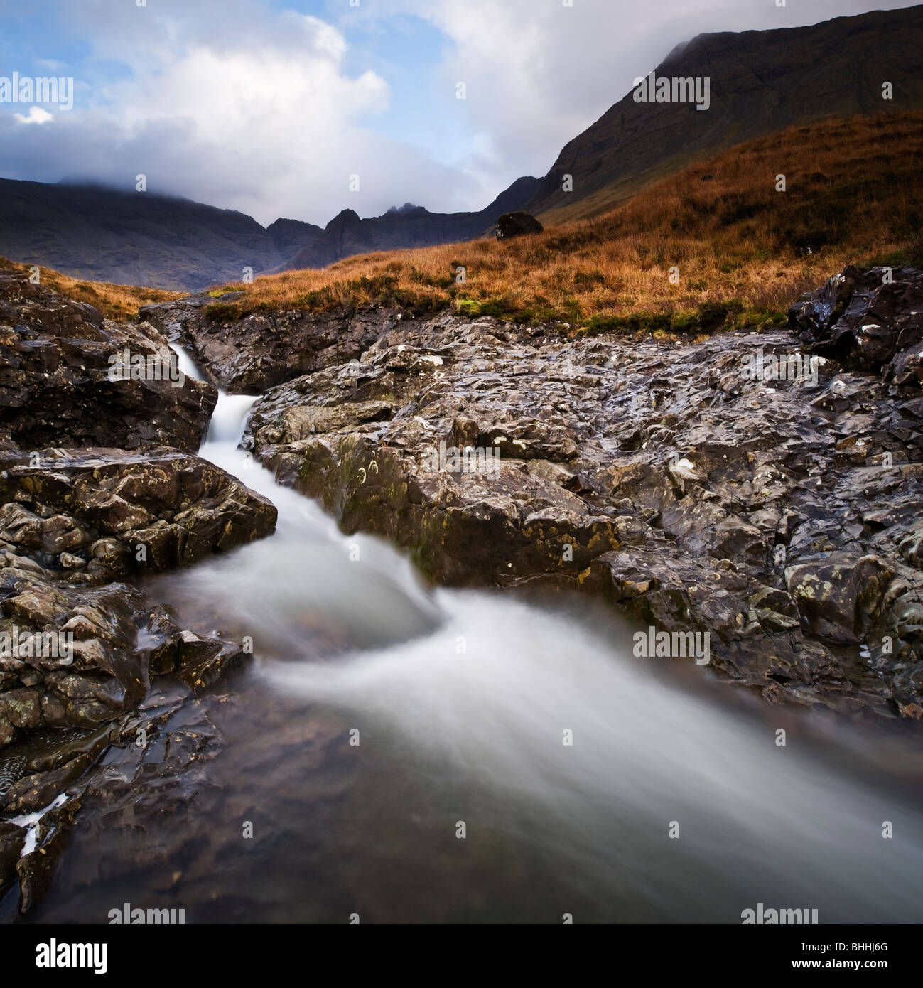 A cascata piscine Fairy, coire na Creiche, Glenbrittle, Isola di Skye in Scozia Foto Stock