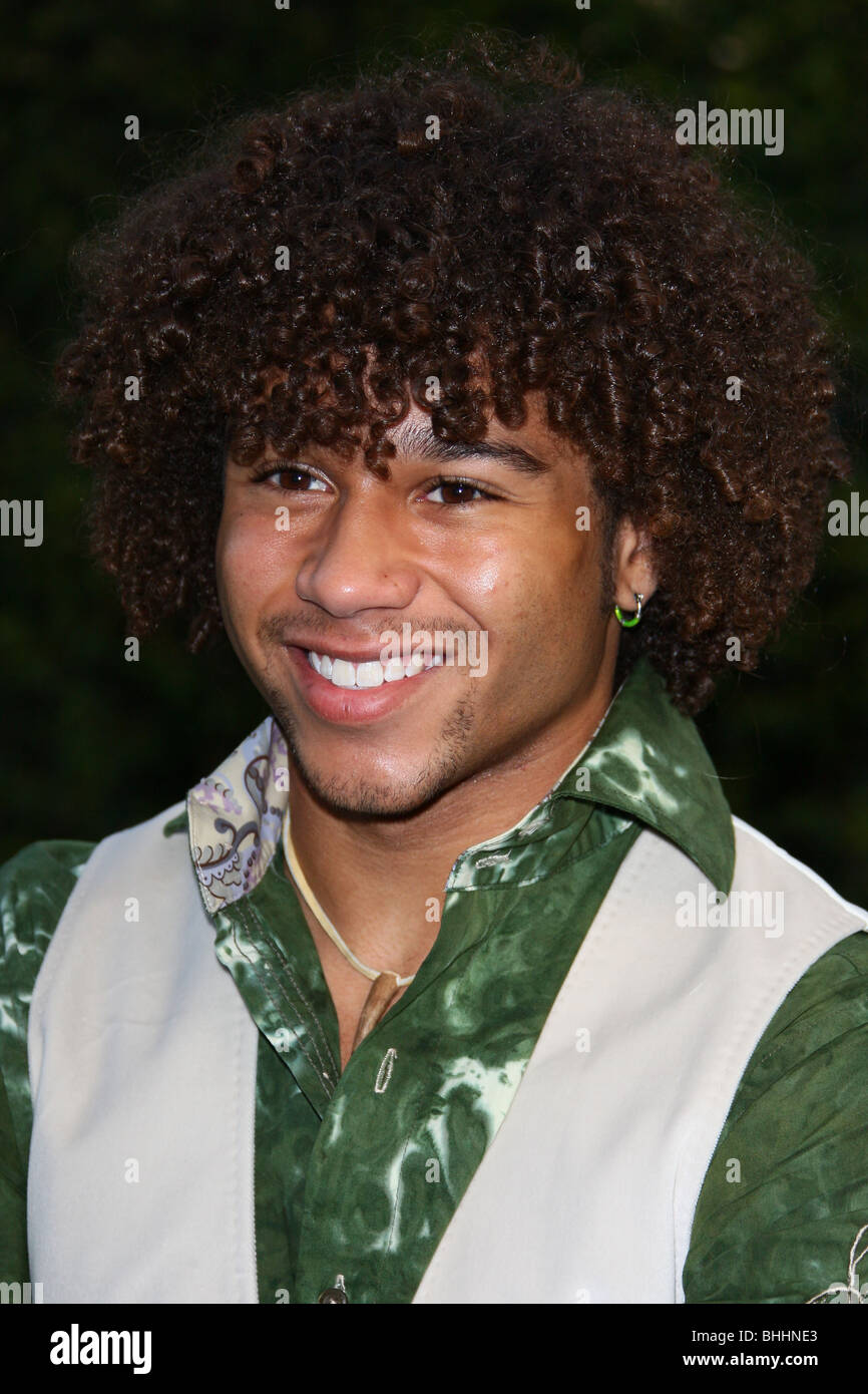 CORBIN BLEU 17TH AMBIENTALI MEDIA AWARDS CALIFORNIA CA USA 24 Ottobre 2007 Foto Stock