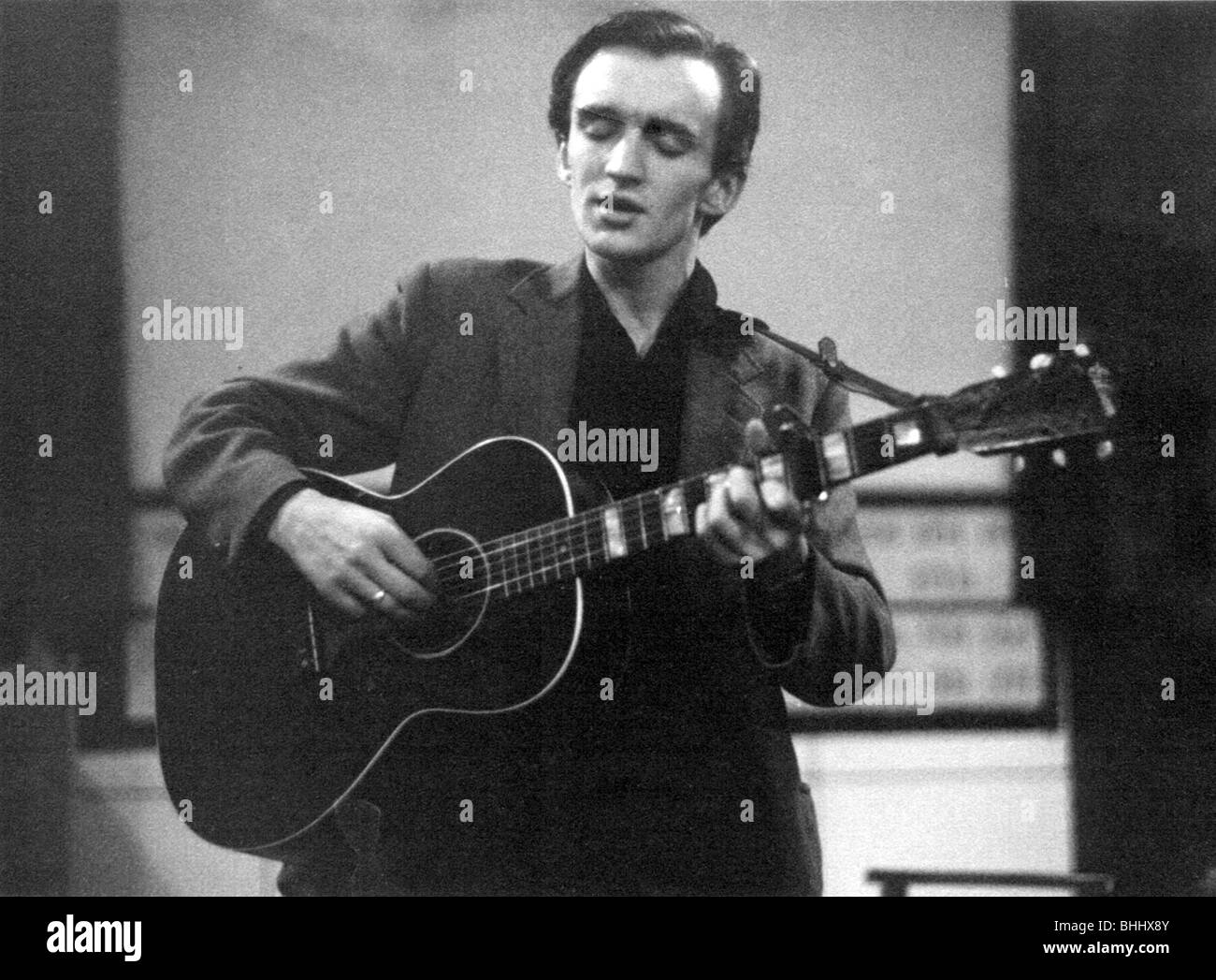 Martin Carthy, Cecil Sharp House, Londra, primi 1960s. Artista: Eddis Thomas Foto Stock