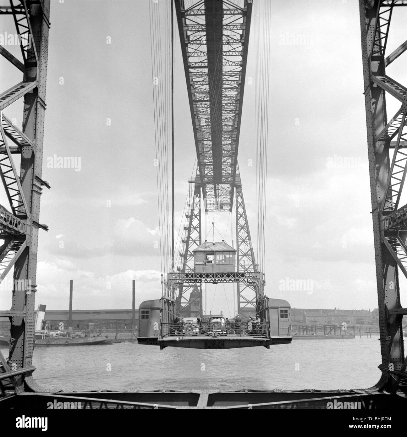 Il Middlesborough Transporter Bridge, nello Yorkshire, 1955. Artista: Eric de Maré Foto Stock
