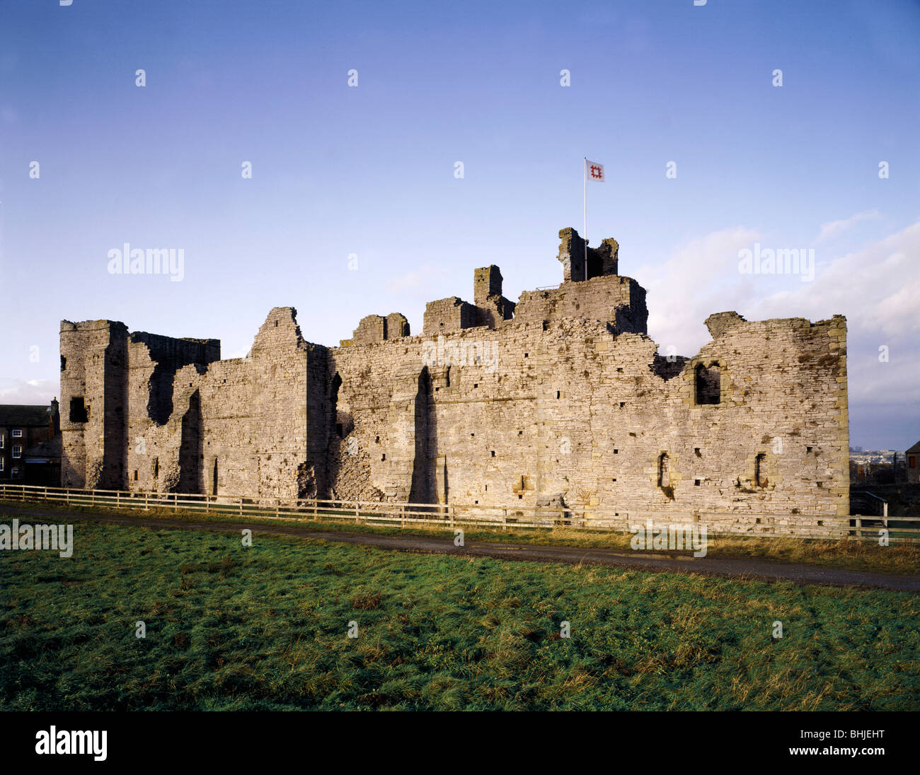 Cortina sud parete, Middleham Castle, North Yorkshire, 1992. Artista: sconosciuto Foto Stock