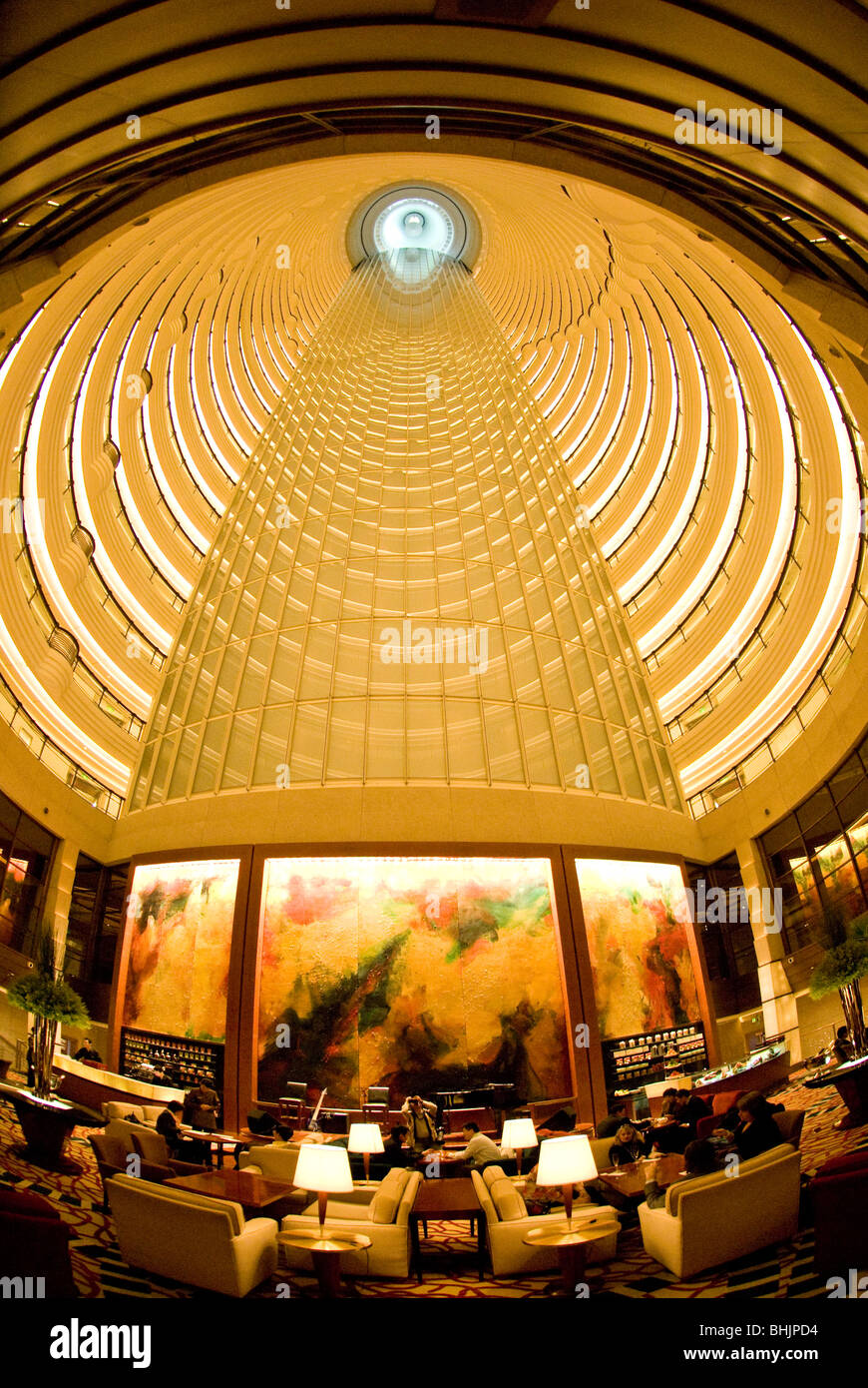 Il Grand Hyatt Hotel nella torre di Jin Mao, Shanghai, Cina e Asia Foto Stock