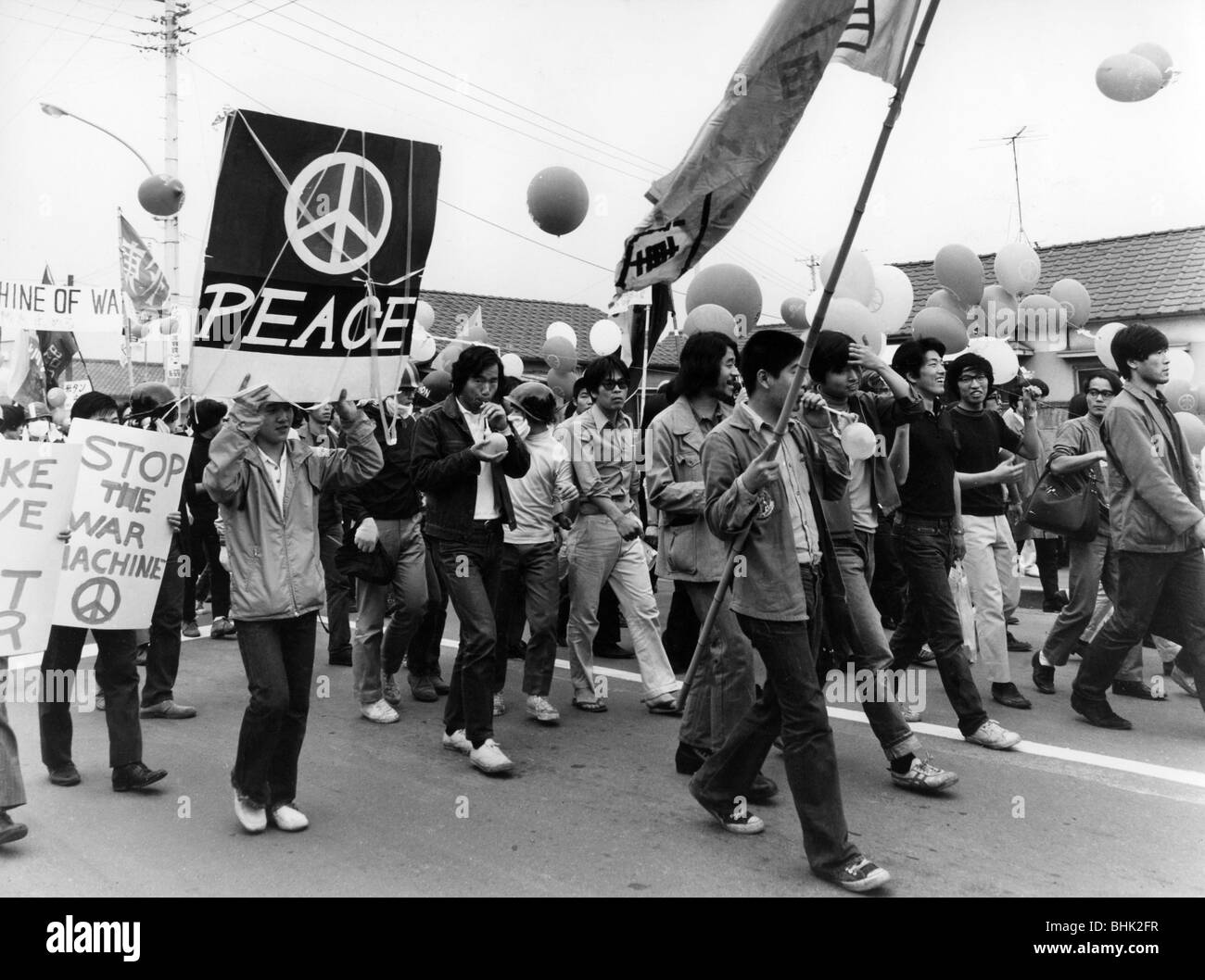 Geografia / viaggio, Giappone, politica, dimostrazioni, studenti che dimostrano contro la guerra in Vietnam, Tokyo, 1971, Foto Stock