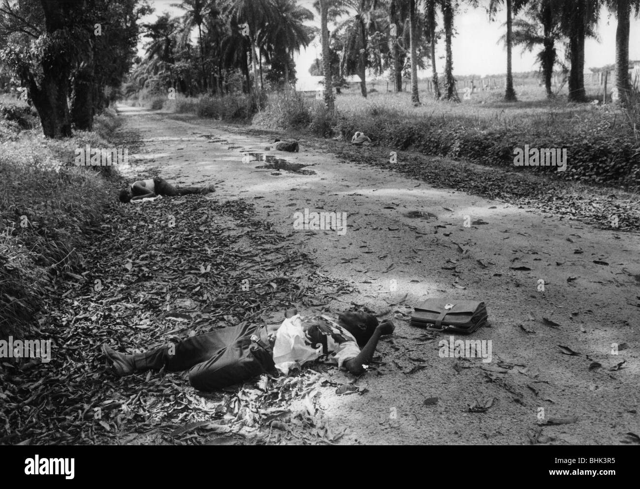Geografia / viaggio, Congo, eventi, Simba rivolta 1964 - 1965, ribelle morte in un villaggio vicino a Lisala, provincia di Equateur, 1964, Foto Stock