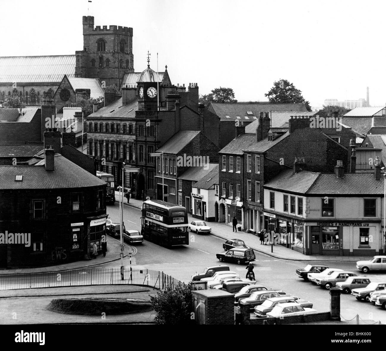 Geografia / viaggio, Gran Bretagna, Inghilterra, Cumbria, Carlisle, viste della città, / città, vista della città con la cattedrale sullo sfondo, 1970, Foto Stock