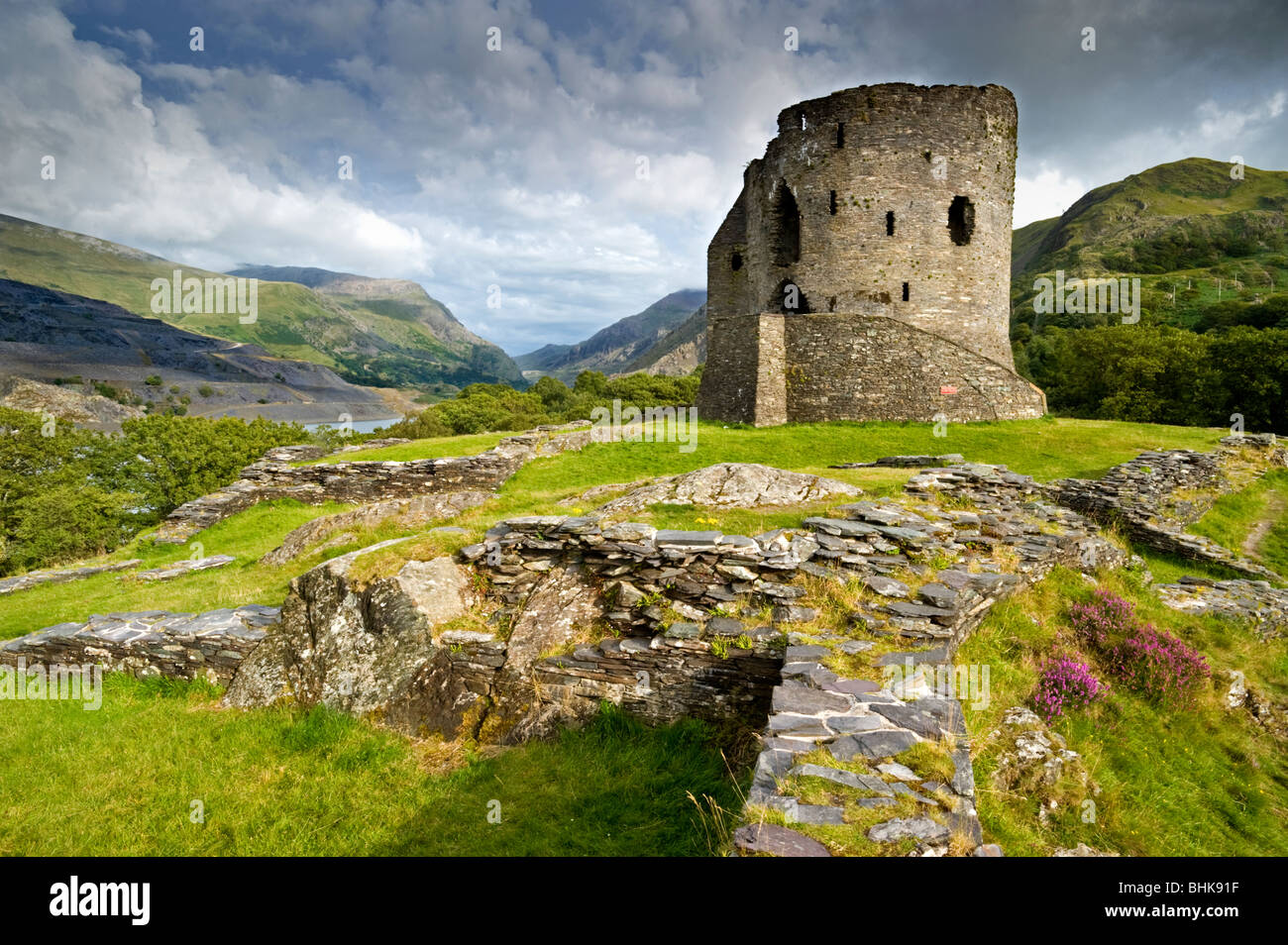 Dolbadarn Castle, Llanberis Pass, Snowdonia National Park, North Wales, Regno Unito Foto Stock