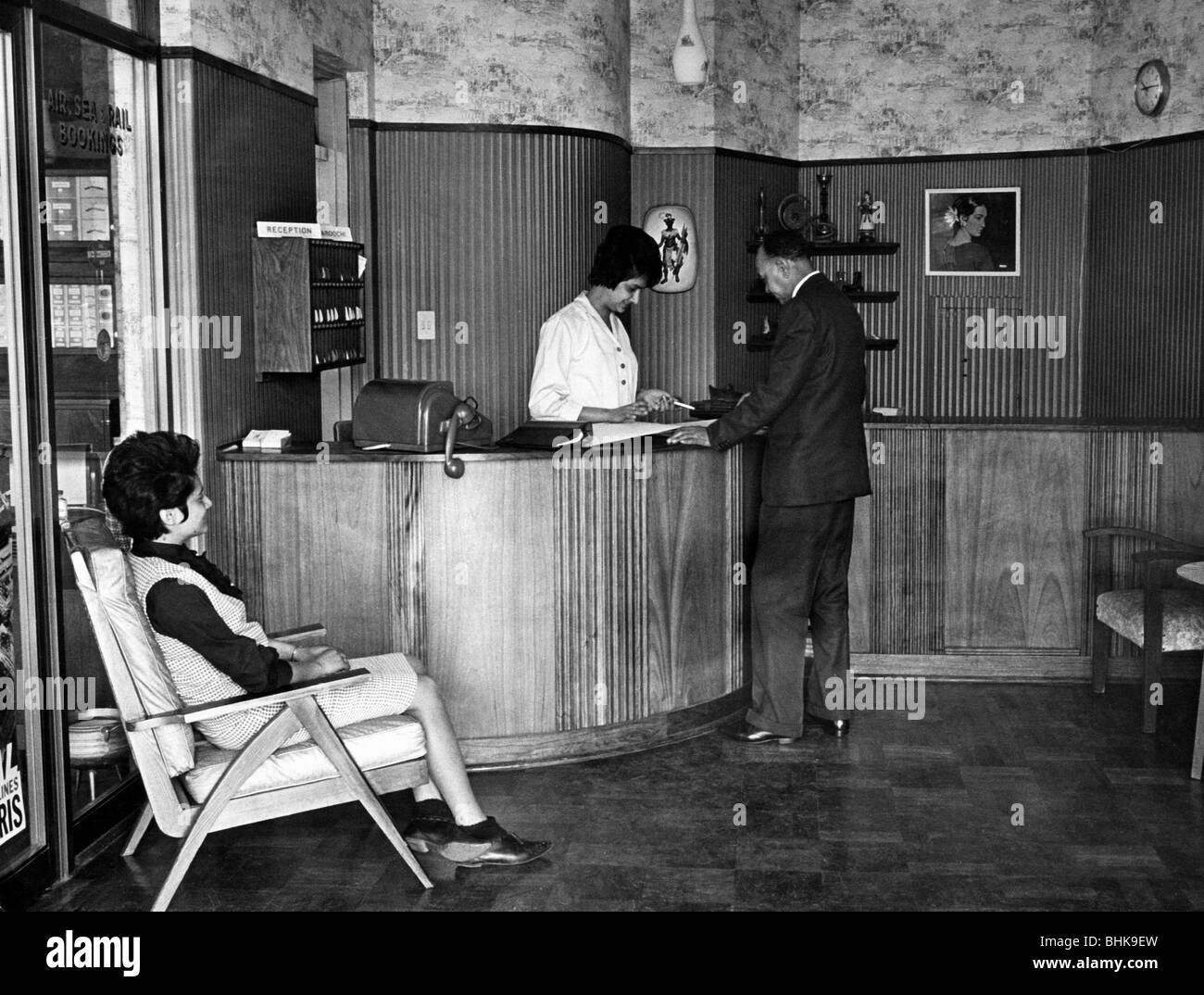 Gastronomia, hotel, Planet Hotel, Johannesburg, Sud Africa, lobby con personale di servizio, 1960s, Foto Stock