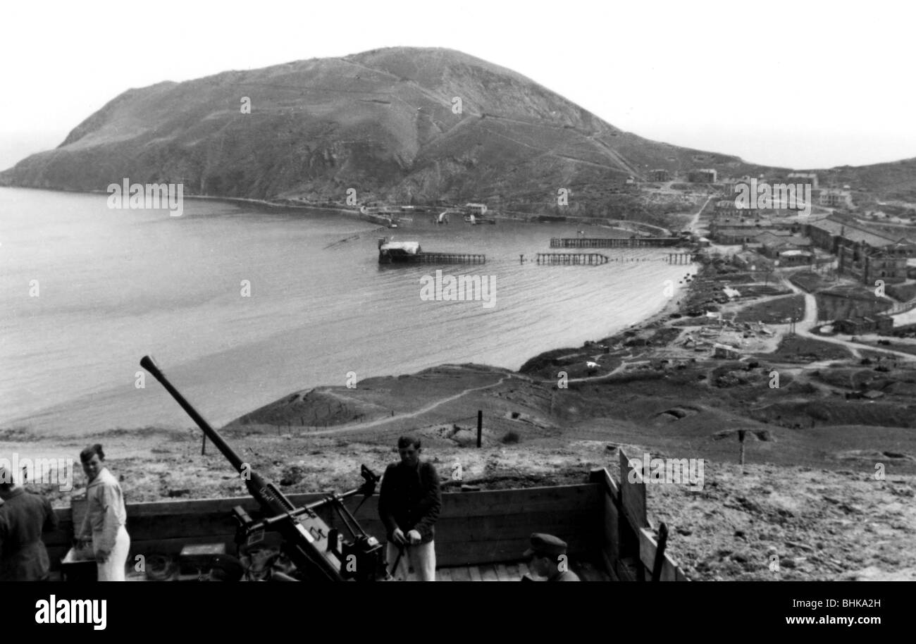 Eventi, Seconda guerra mondiale / seconda guerra mondiale, Russia 1944 / 1945, Crimea, tedesco anti-armi armi collocamento vicino Sevastopol, primavera 1944, soldati a 3,7 cm Flak 36, 37 mm, AA, Wehrmacht, Terzo Reich, militare, 20th secolo, storico, fronte orientale, URSS, Unione Sovietica, costa, Luftwaffe, antiaereo, Ivan Baba, popolo, 1940s, Foto Stock