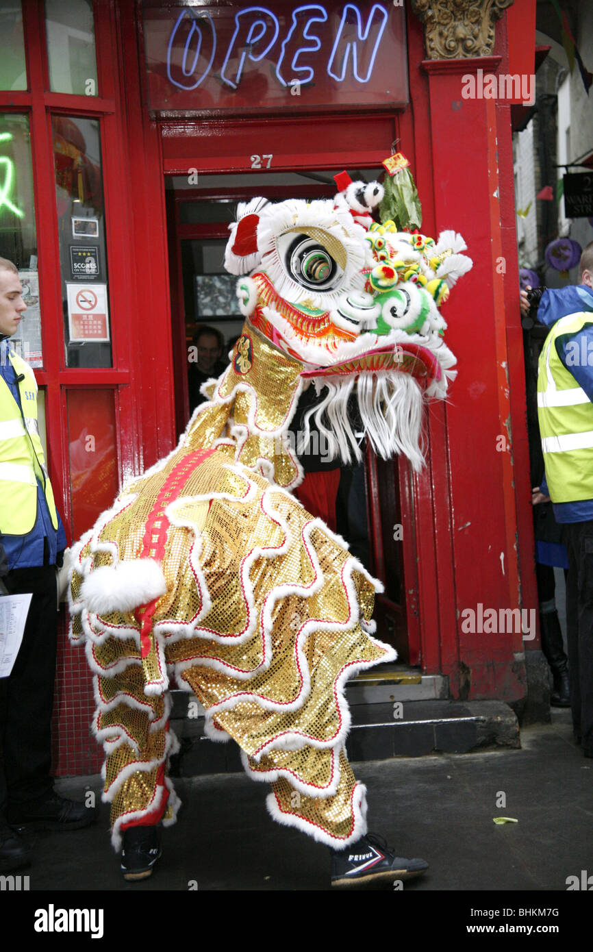 Il Capodanno cinese 2010 in Gerrard Street, Chinatown, Londra, Inghilterra Foto Stock