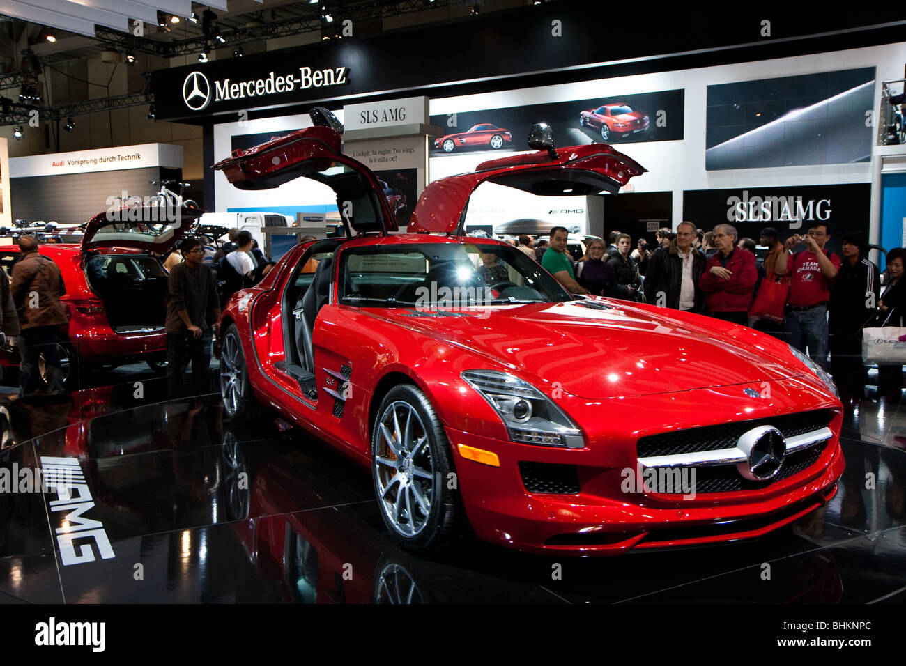 'Mercedes Benz 'Mercedes-Benz' 'SLS AMG" rosso Foto Stock