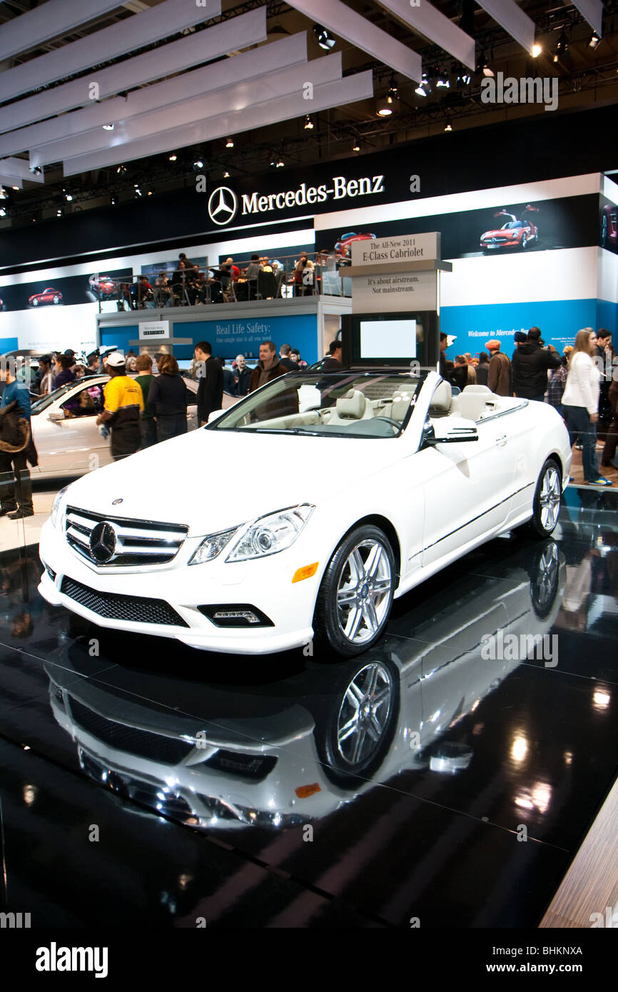 'Mercedes Benz' 'Classe C' riflesso lucido Foto Stock