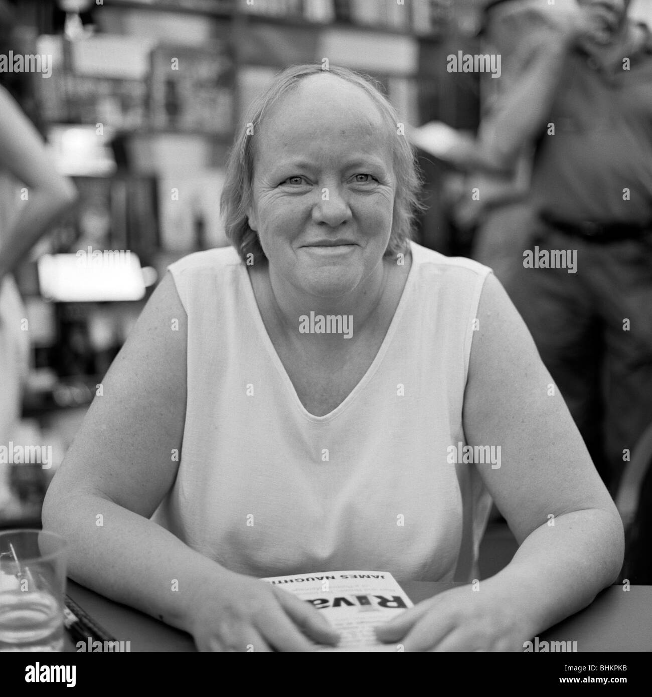 La manodopera MP Marjory Mowlam al 2002 Guardian Hay Festival, Hay-on-Wye, Wales, Regno Unito KATHY DEWITT Foto Stock