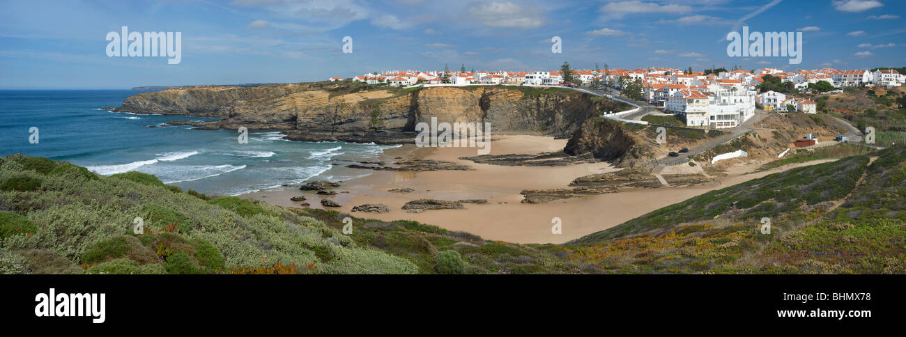 Il Portogallo, l'Alentejo costa, Zambujeira do Mar Villaggio Foto Stock