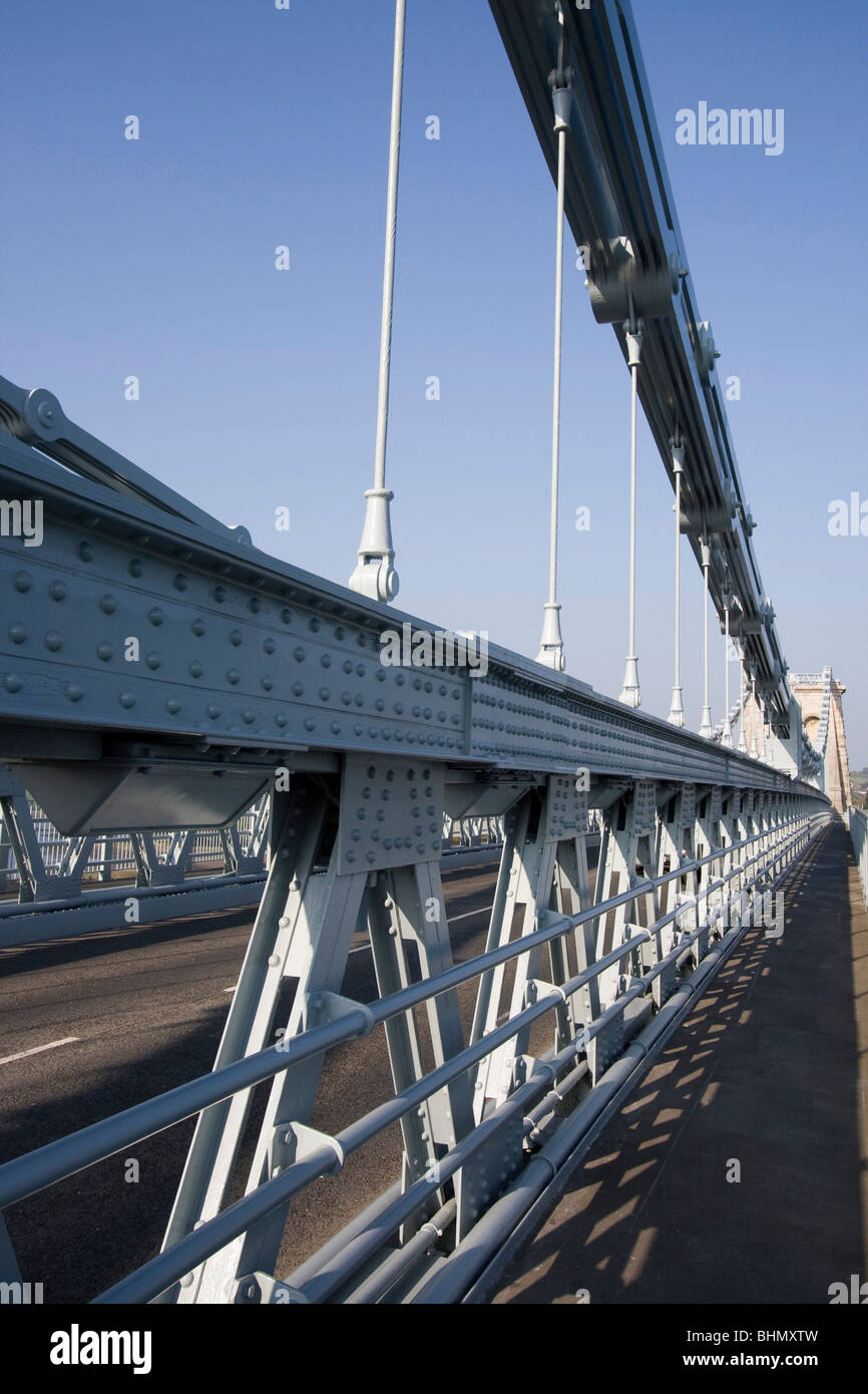 Menai Bridge sospensione Gwynedd Galles del Nord link per Anglesey Europa Regno unito Gb Foto Stock