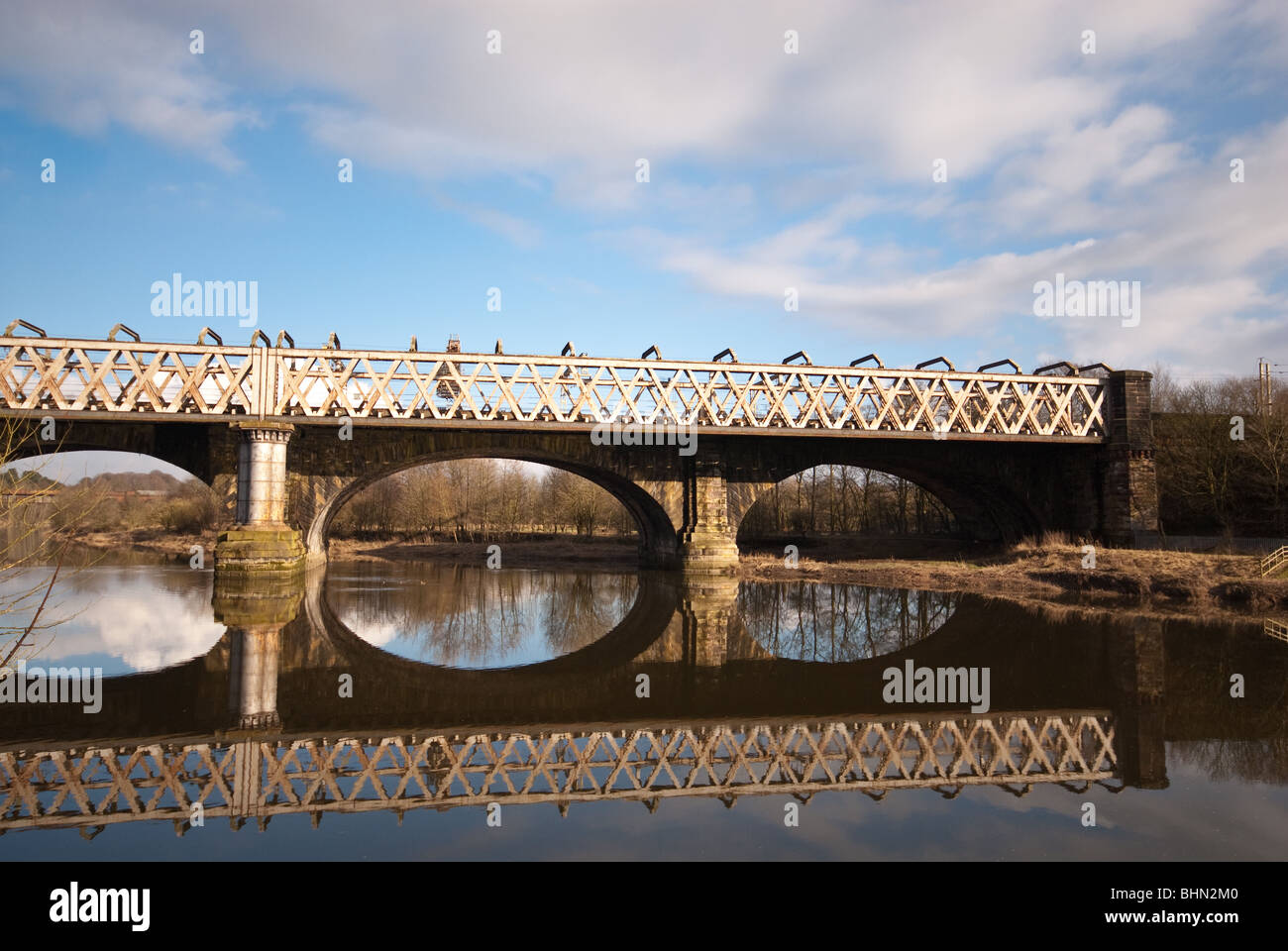 Ponte Ferroviario sul fiume Ribble Preston Lancashire Foto Stock