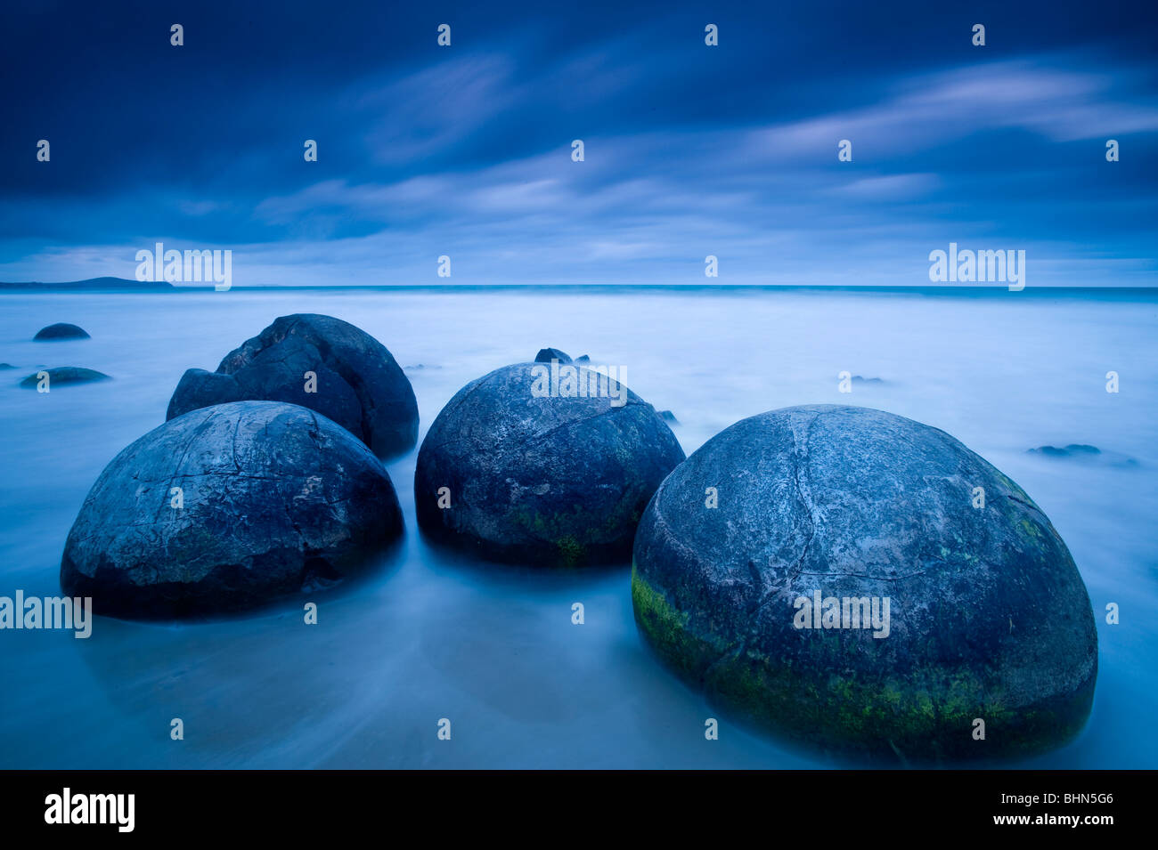 Moeraki Boulders, Otago, Isola del Sud, Nuova Zelanda Foto Stock