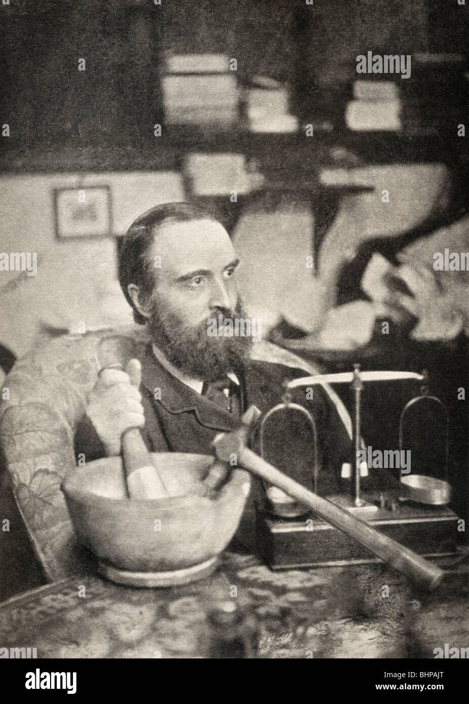 Charles Stewart Parnell, 1846 - 1891 nel suo laboratorio. Foto Stock