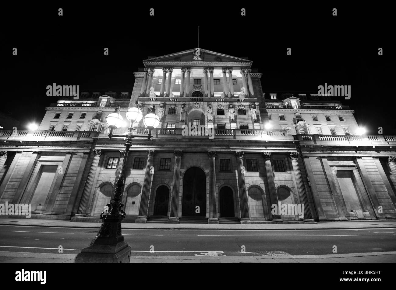 Banca d'Inghilterra di notte Foto Stock