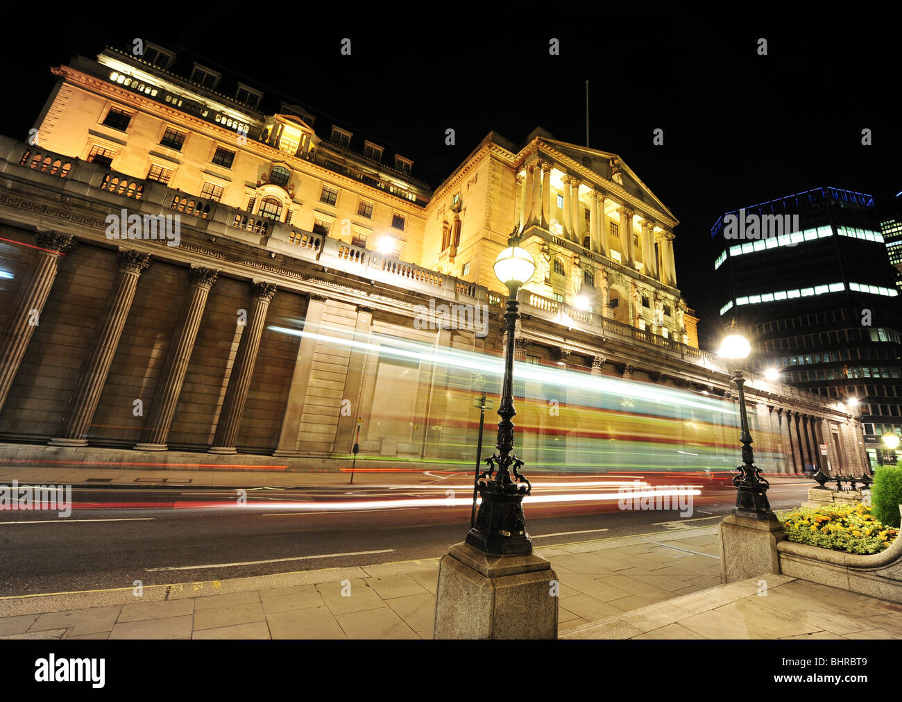 Banca d'Inghilterra di notte Foto Stock