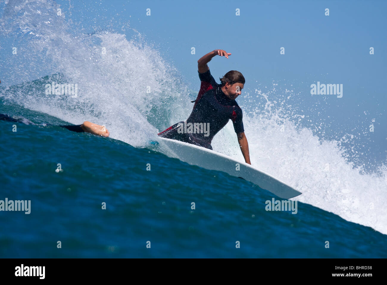 Surfer a tralicci. Foto Stock