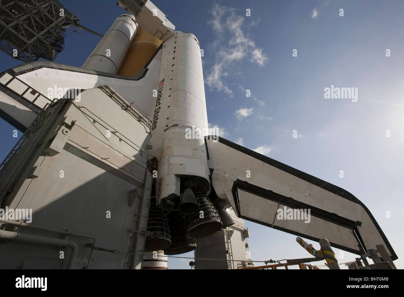 Lo Space Shuttle Endeavour sulla rampa di lancio presso il Kennedy Space Center, Florida. Foto Stock