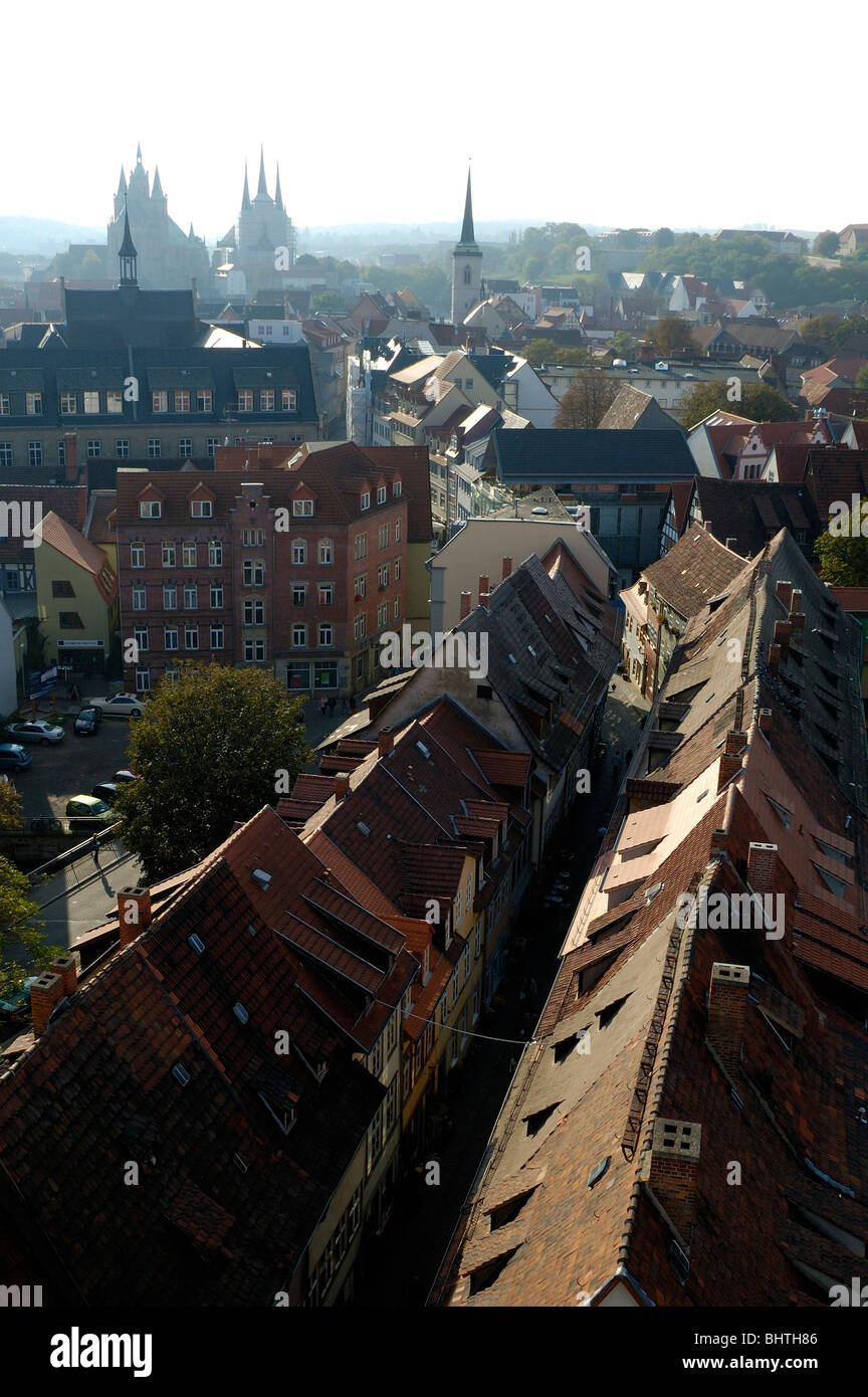 Erfurt, Old Town, Vista sul ponte di Kraemer e la città vecchia Foto Stock