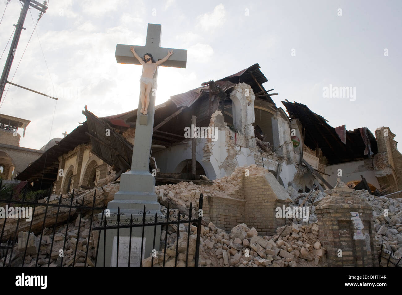 La distrutta chiesa del Sacro Cuore a Port-au-Prince dopo un 7.0 Mw terremoto ha colpito Haiti il 12 gennaio, 2010 Foto Stock