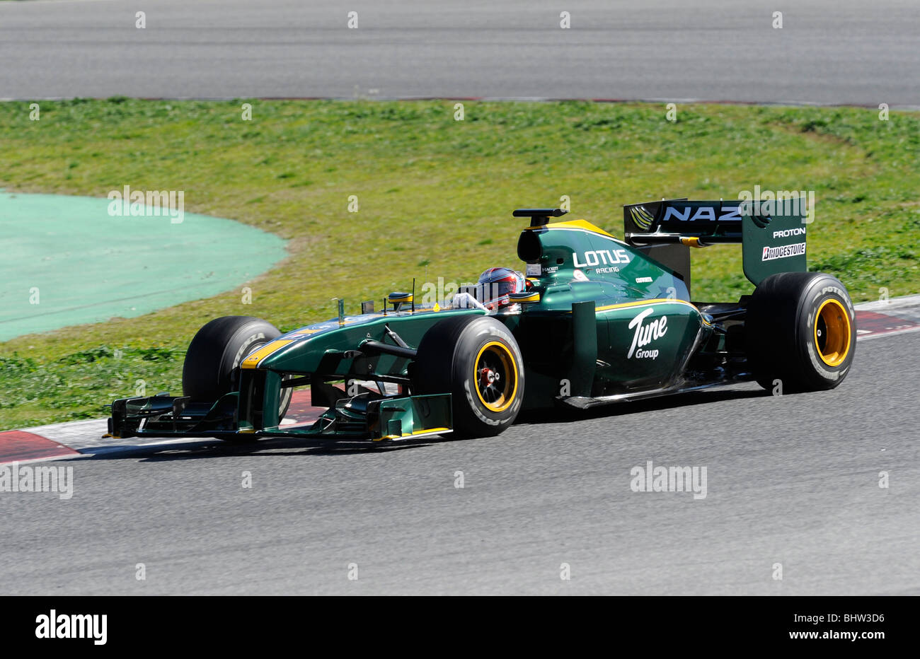 Jarno Trulli alla guida per la Lotus Racing team durante i test sul Circuito de Catalunya, Montmelo, Spagna 2010 Foto Stock
