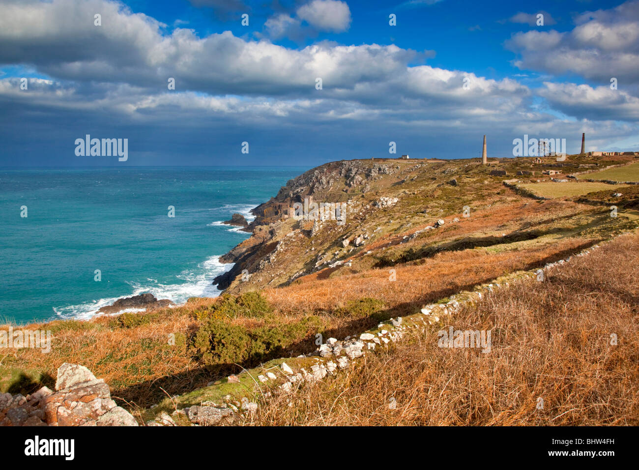 Botallack; mining rovine; da Wheal Edward; Cornovaglia Foto Stock